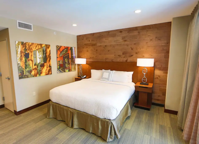 Deluxe Double Suite