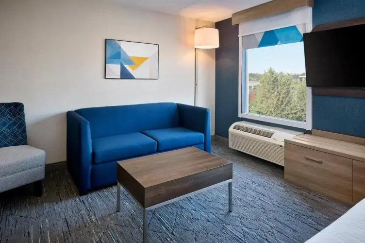 Holiday Inn Express and Suites Kitchener Southeast by IHG