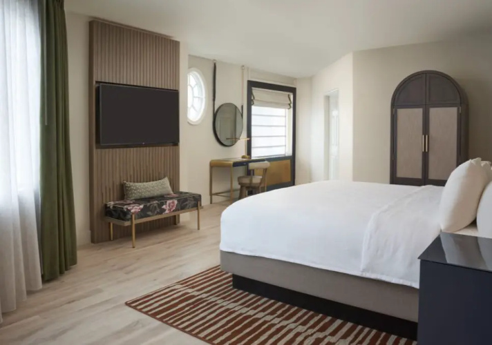 Double Suite