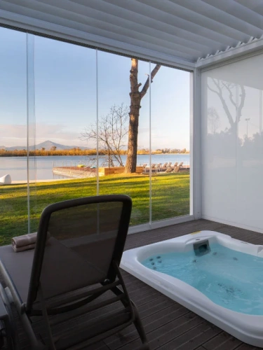 Double Suite with Jacuzzi