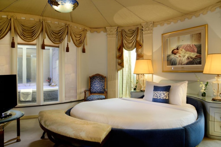 Royal Double Suite