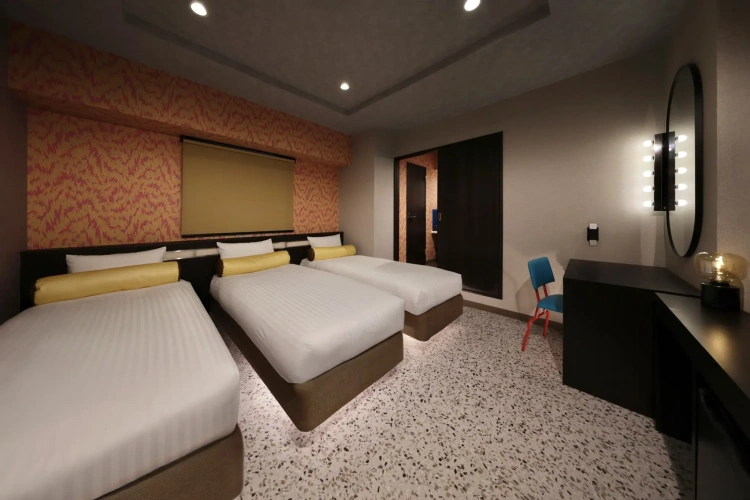 Triple room
