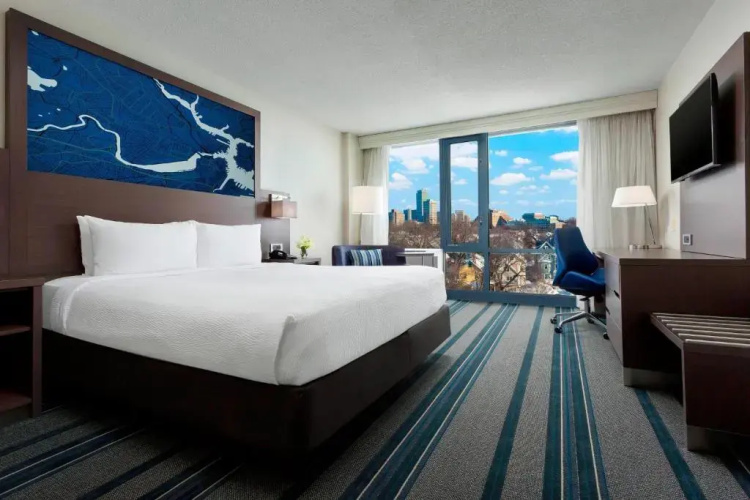Courtyard by Marriott Boston-Cambridge