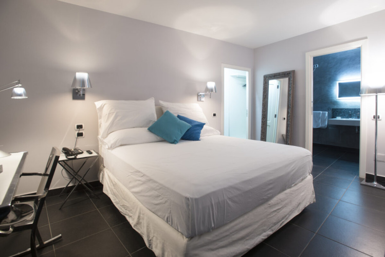 Pool Double Suite