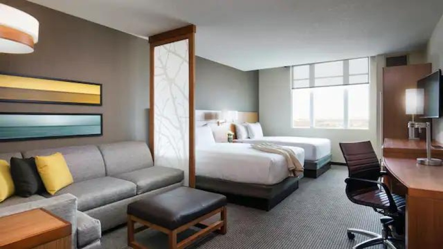 Tub Accessible Room (With Sofa Bed)