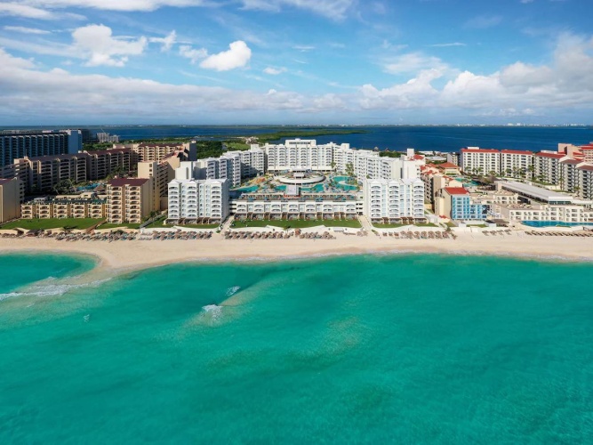 Hilton Cancun Mar Caribe All-Inclusive Resort photo 28