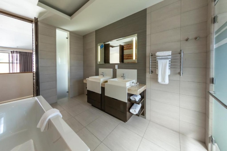 DoubleTree by Hilton Cape Town - Upper Eastside photo 22