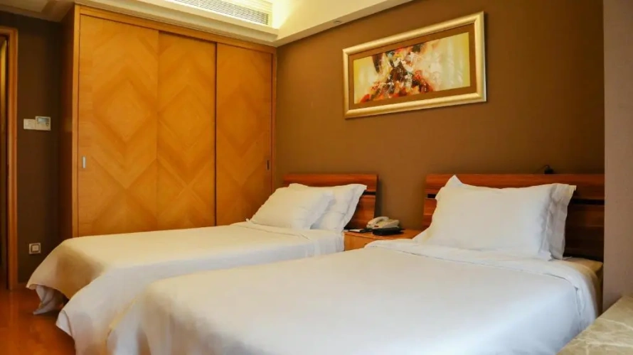 2 Bedrooms Apartment