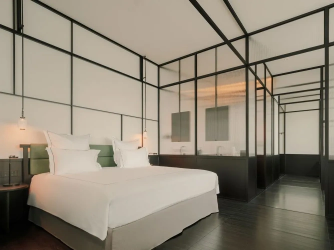 Executive Double Club Suite