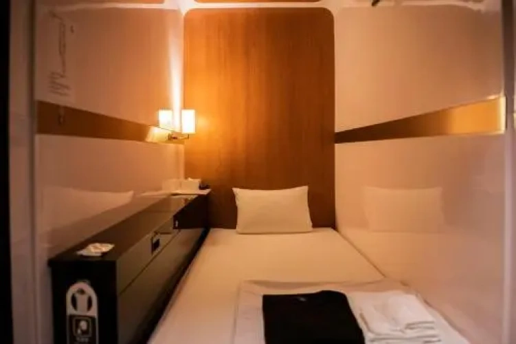 Business Class male Cabin