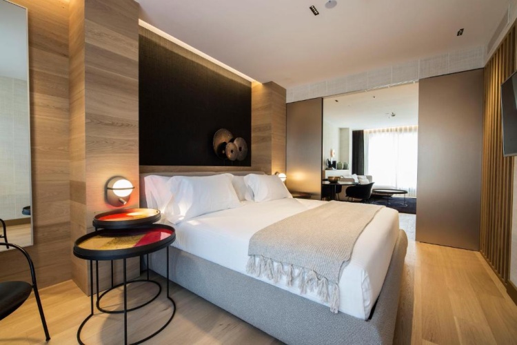 Santa Clara Suite