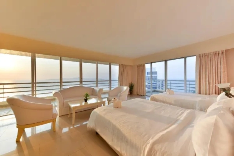 Panoramic Double Suite with sea view
