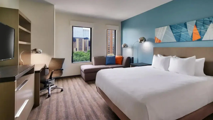 1 Bedroom Accessible Double Suite