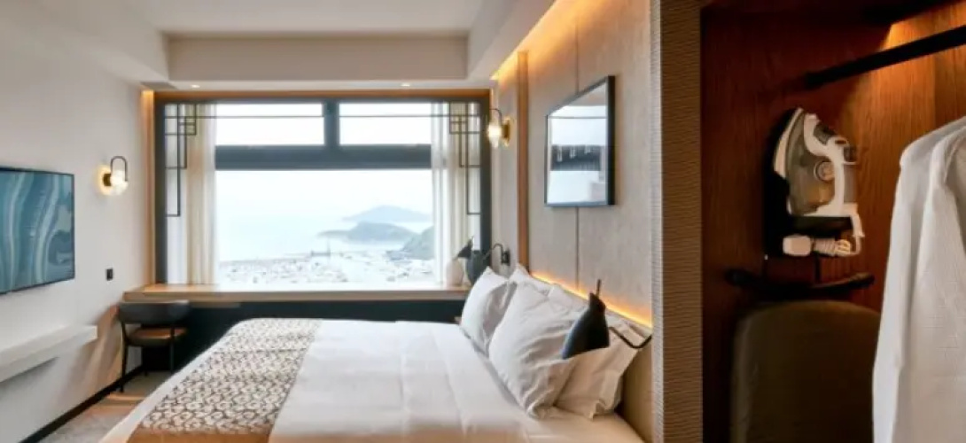 Deluxe Double Suite with sea view