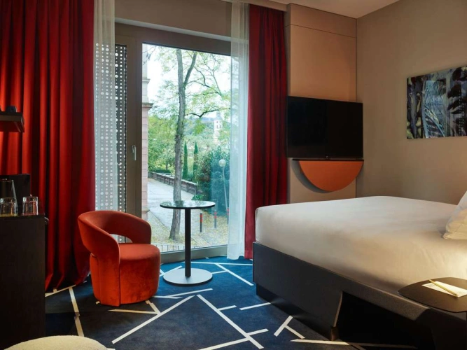 Tribe Essential Easy Double room with street side