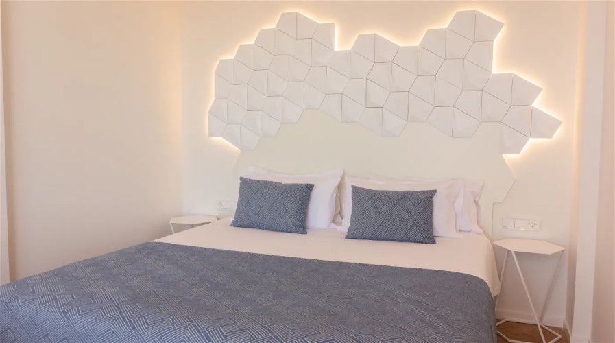 1 Bedroom Luxury Suite