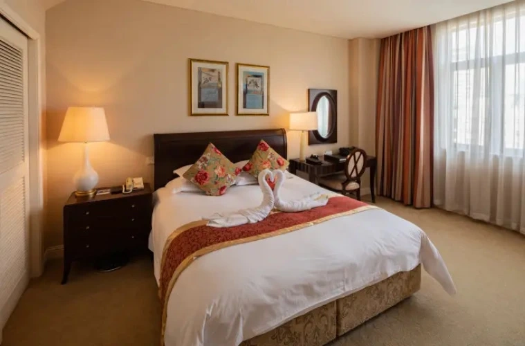 Deluxe Double room with city view