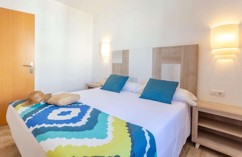 1 Bedroom Double Apartment