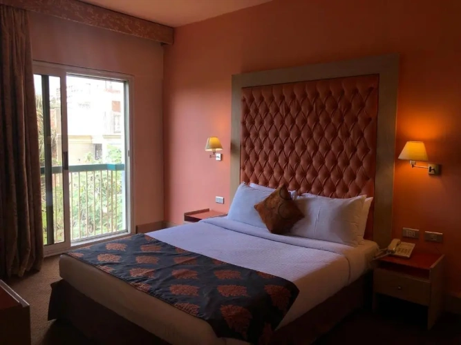 Deluxe Suite
