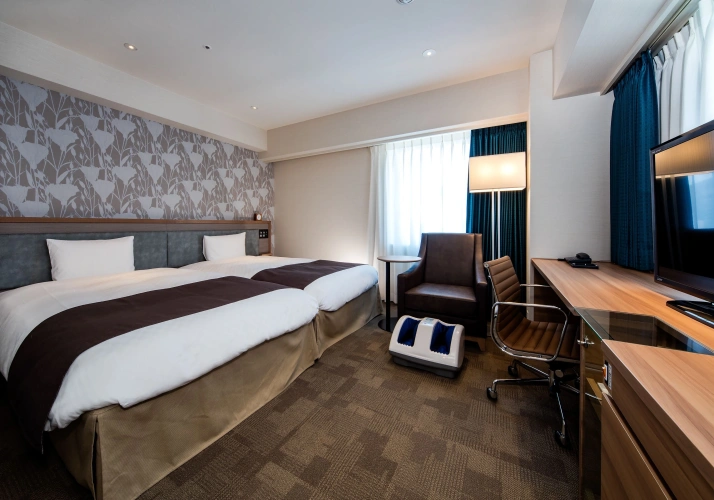 Corner Twin room