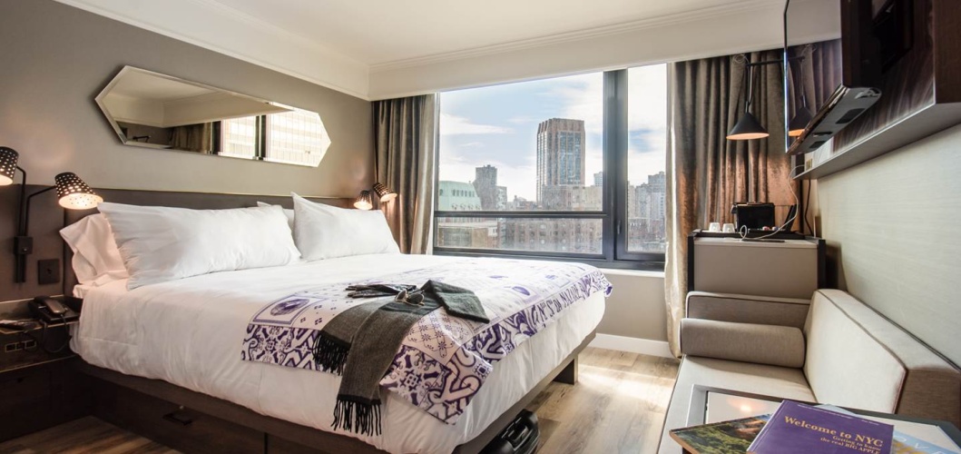 Superior Double room with city view