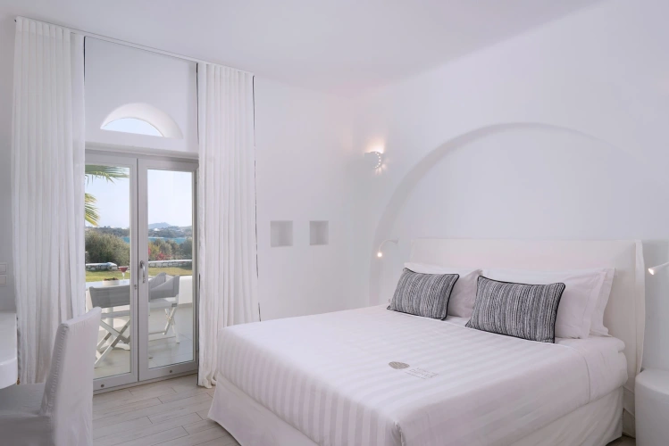 Elegant Double Suite with sea view