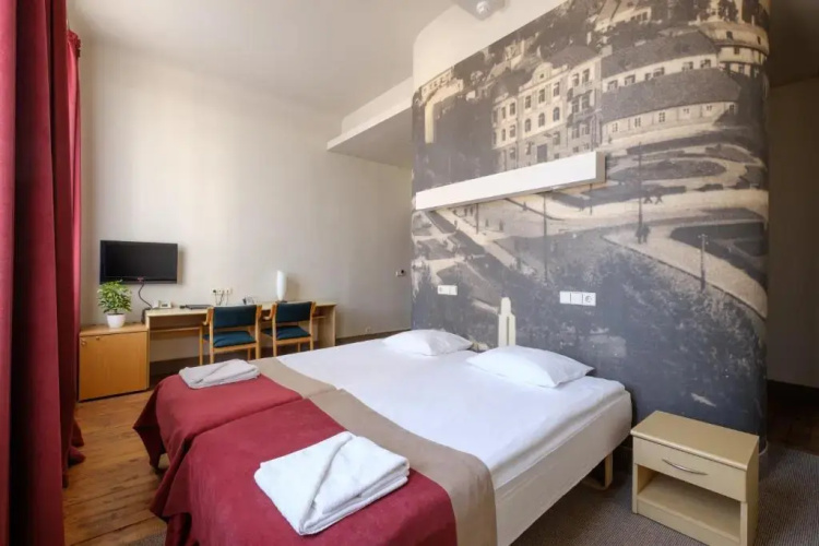 Hotel Metropolis