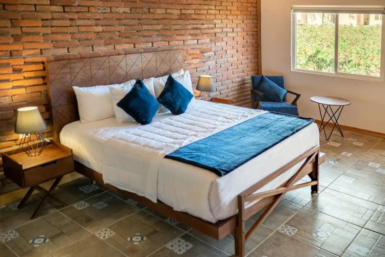 Deluxe Double room with courtyard view