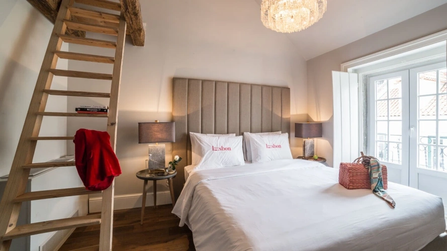 Standard Loft