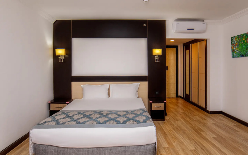 Red Double room