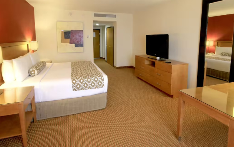 Club (Lounge Access) Double Suite