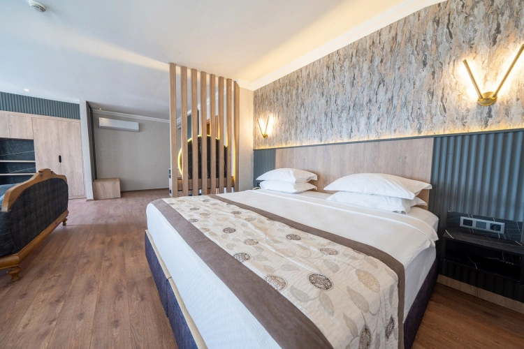 Double Suite