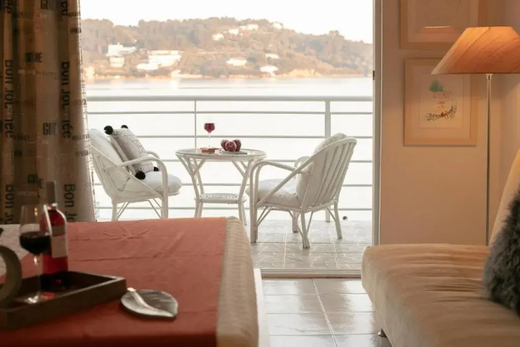 Casa Blue Marine