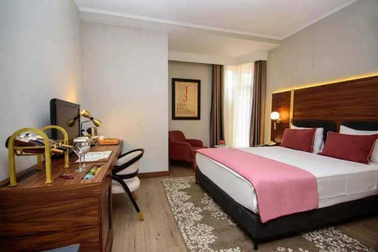 Фотография номера гостиницы Tiflis Palace