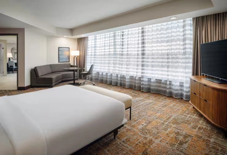 Mayors Double Suite