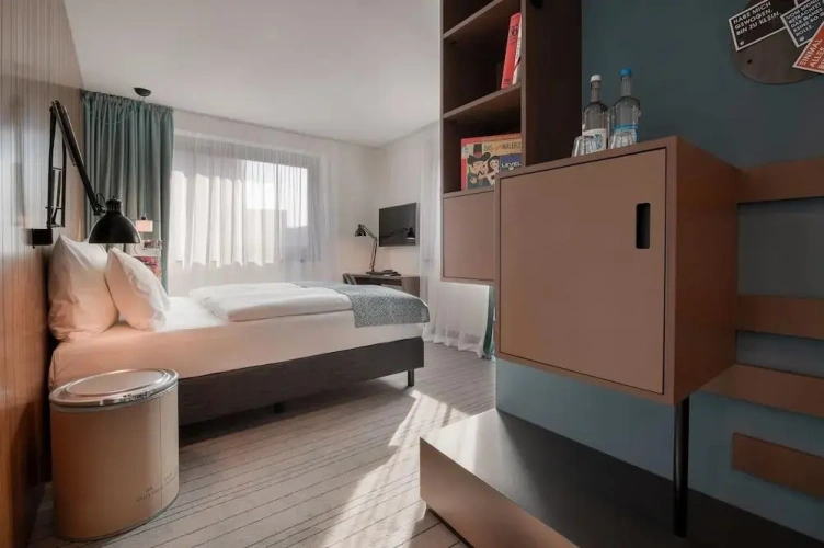 Medium Double room