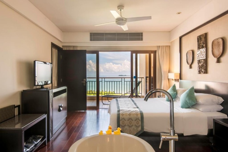 2 Bedrooms Premier Quadruple Suite with ocean view