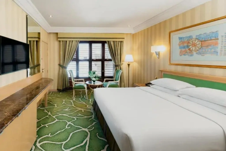 1 Bedroom Double Suite with Haram View