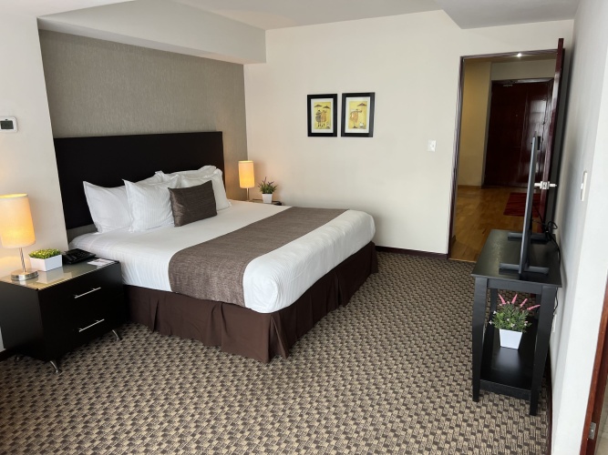 Deluxe Double Suite