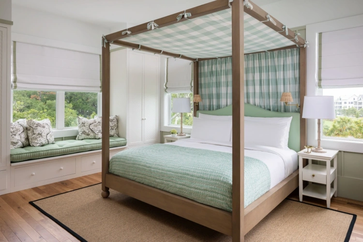 Saltgrass Suite