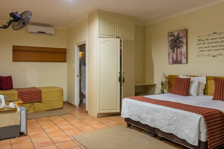 Centre Court B & B