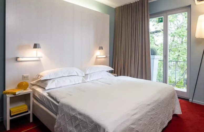 Small Twin room