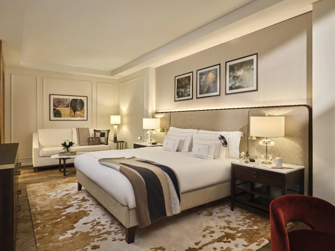 Whitehall Double Suite