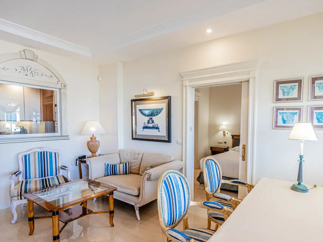 1 Bedroom Double Suite