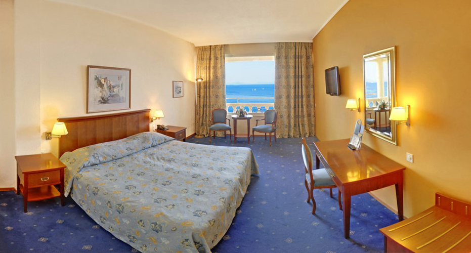 2 Bedrooms Quadruple Suite with sea view