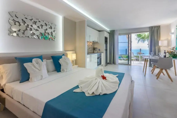 Klayman Diamond Aparthotel