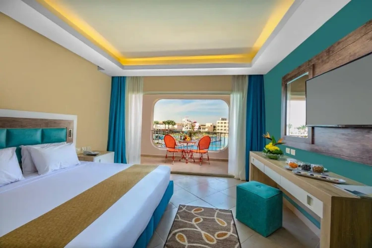 Standard Double room with pool view
