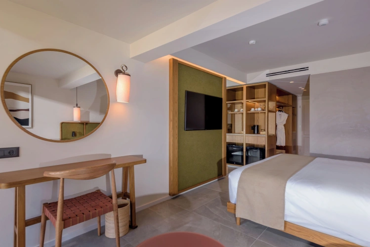 Twin Junior Suite with garden view