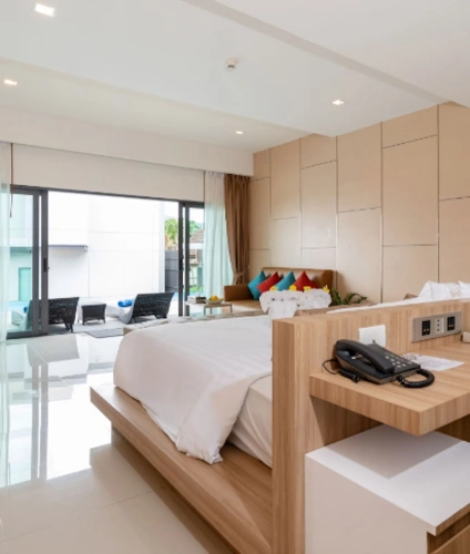 Premier Pool Access Double Suite