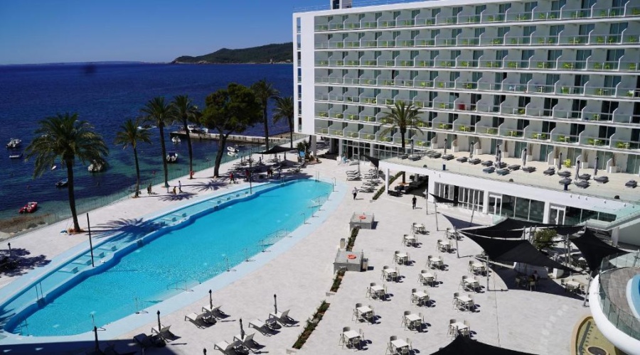 The Ibiza Twiins photo 30